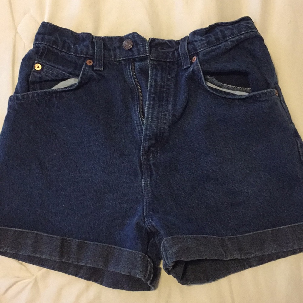 Levi’s high waisted shorts - Size 7
